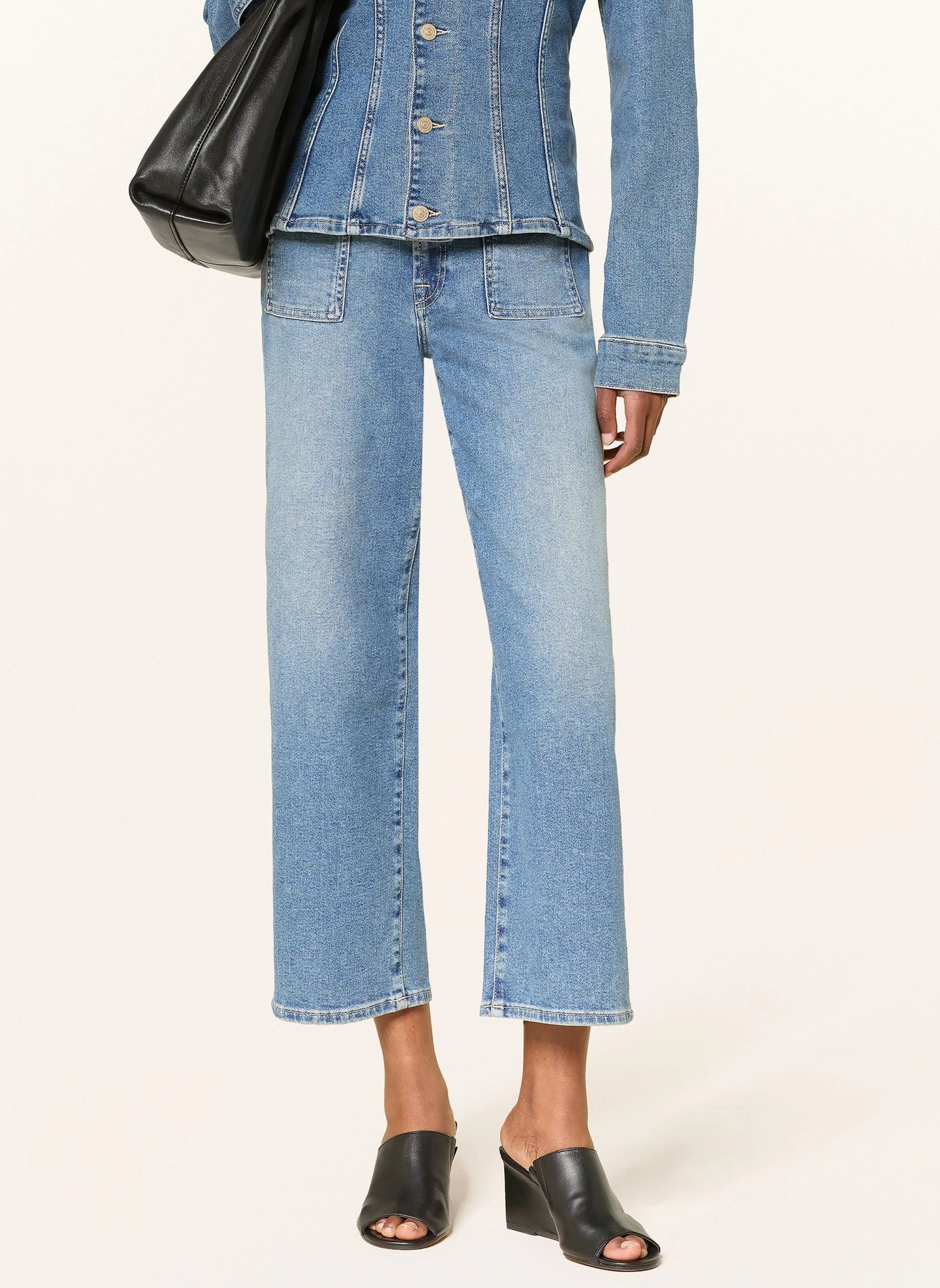 Stovepipe Straight Ankle Jeans