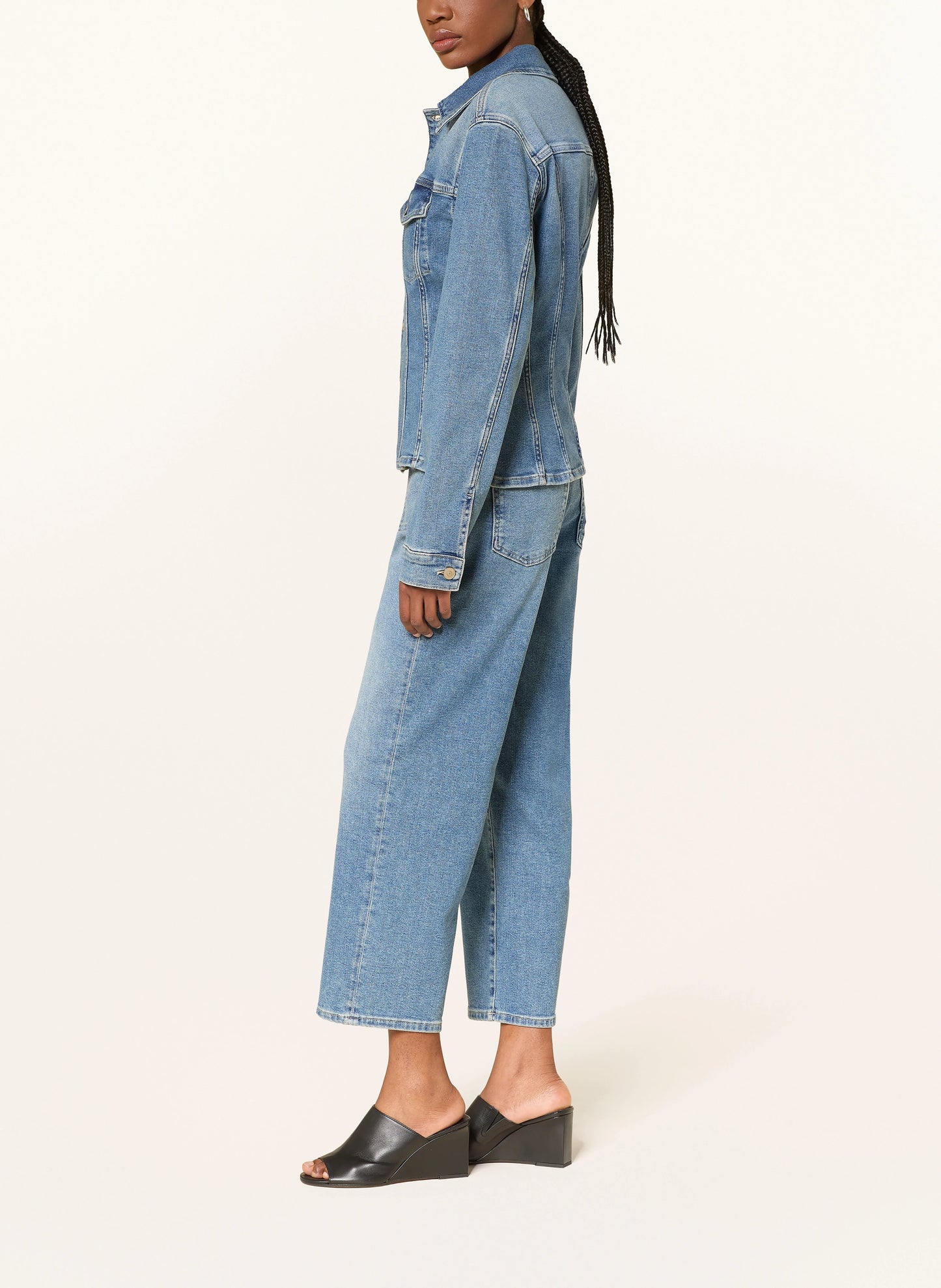 Stovepipe Straight Ankle Jeans