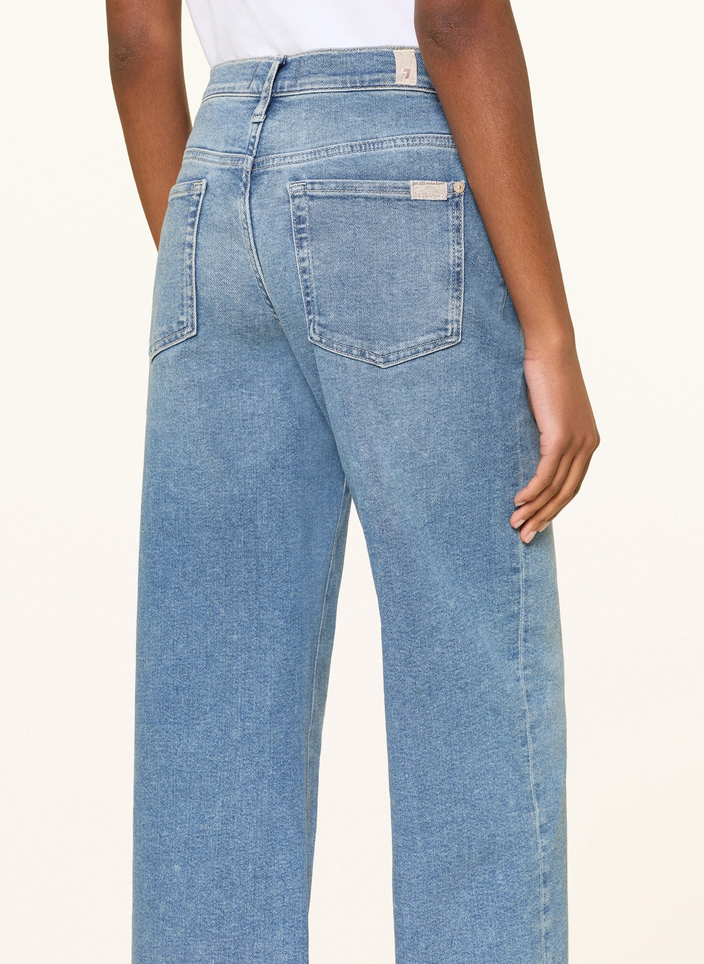 Stovepipe Straight Ankle Jeans