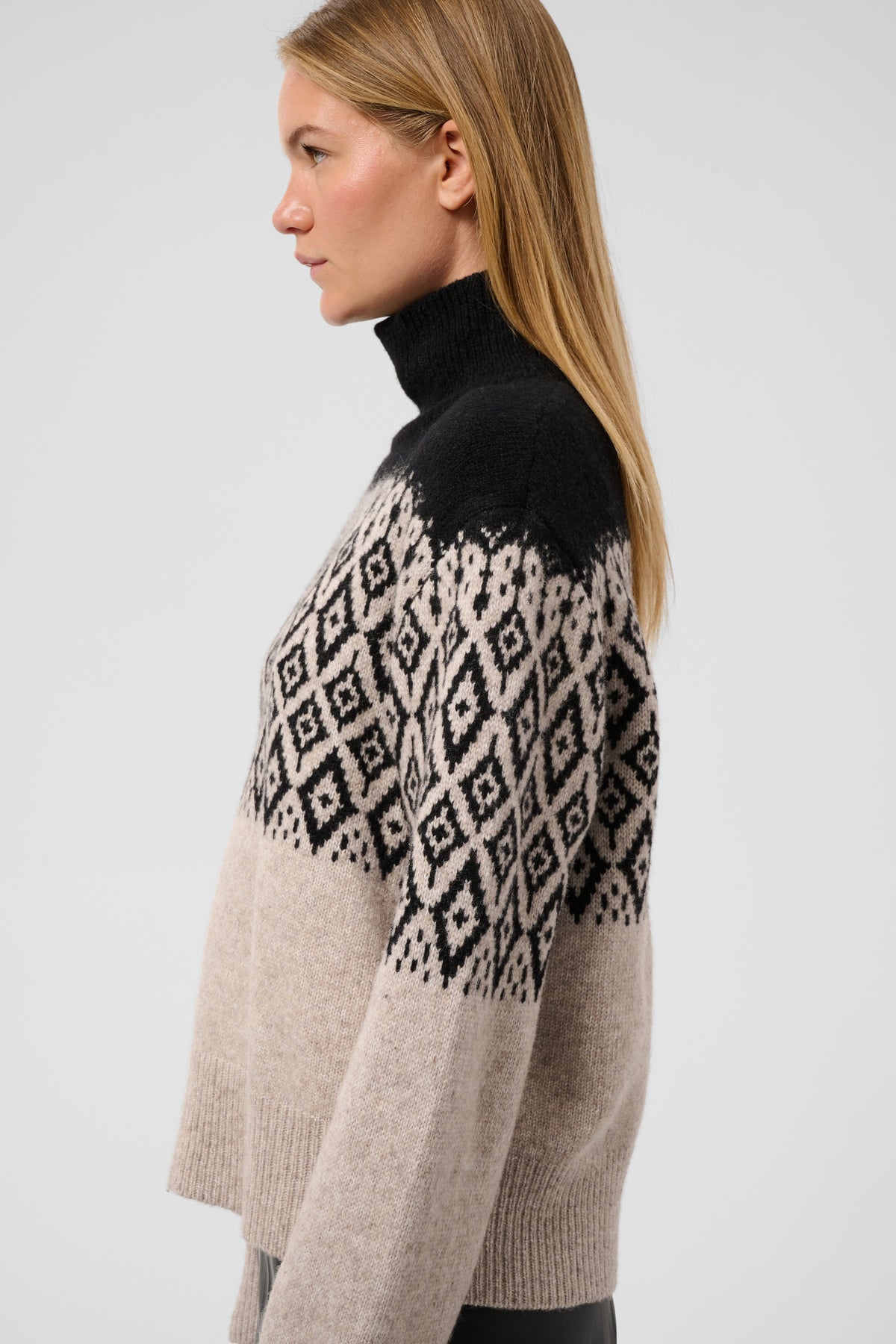 Kaegan Pullover