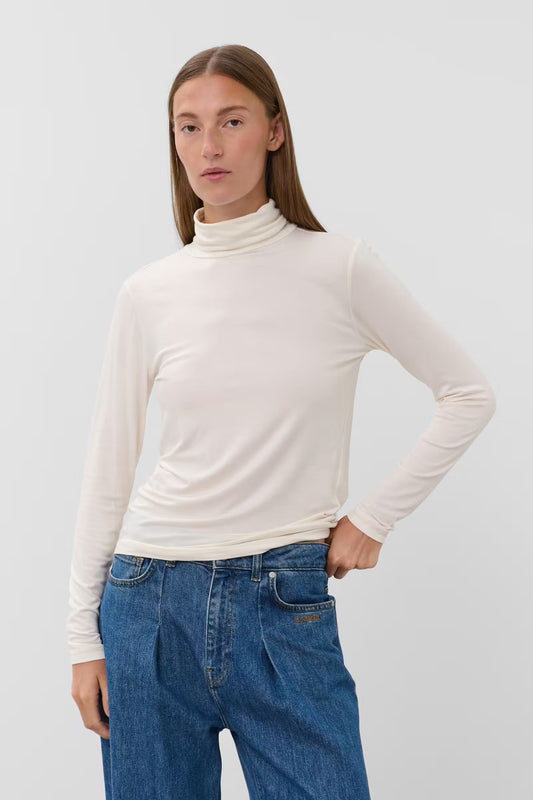 Hanadi Rollneck
