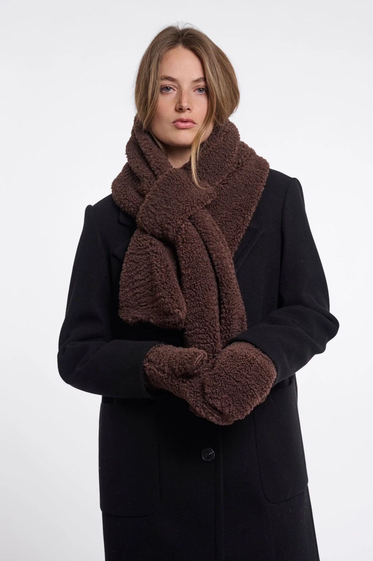 Aleida Teddy Gloves