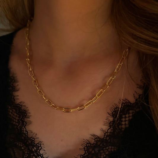 Twist Paperclip Chain Necklace