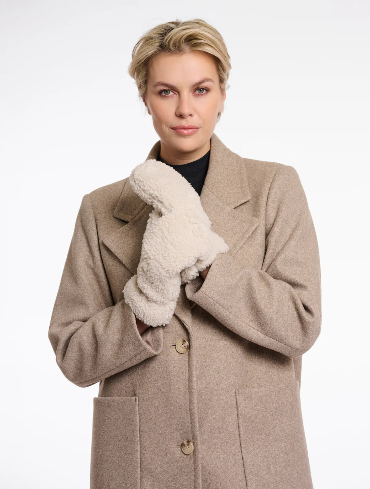 Aleida Teddy Gloves