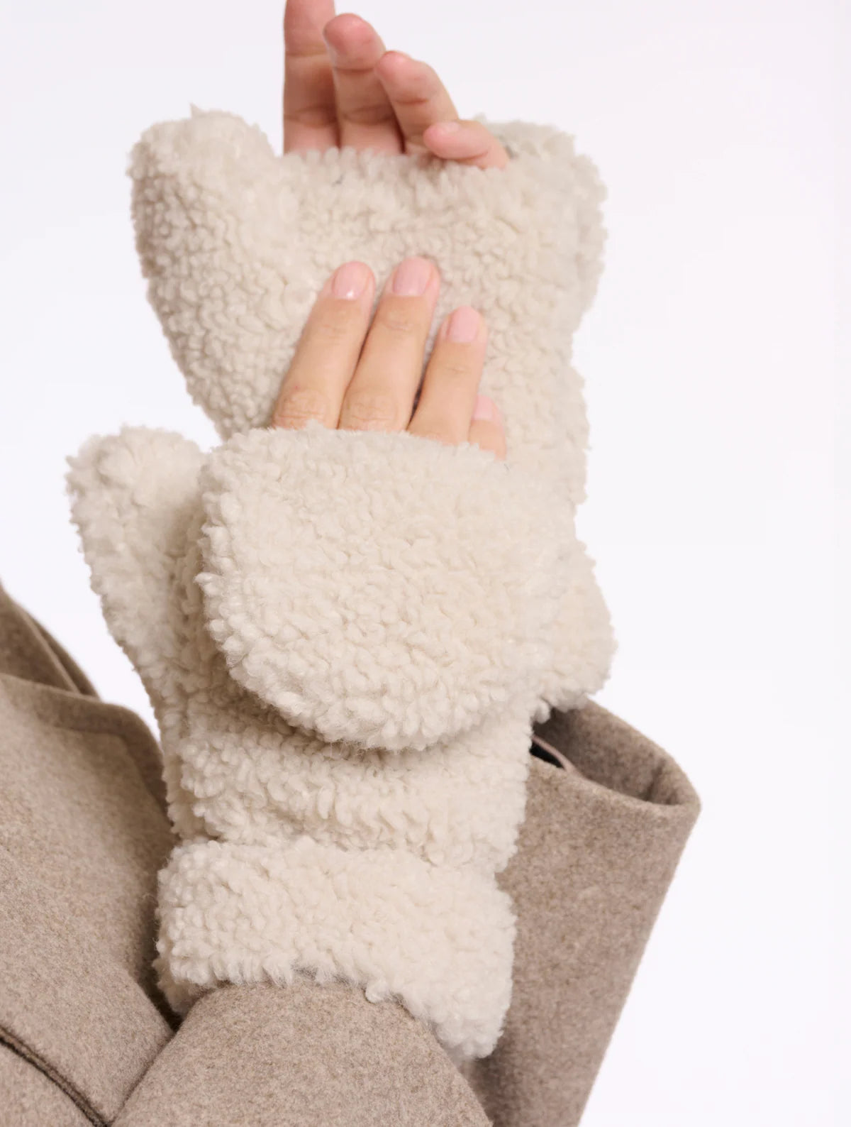 Aleida Teddy Gloves