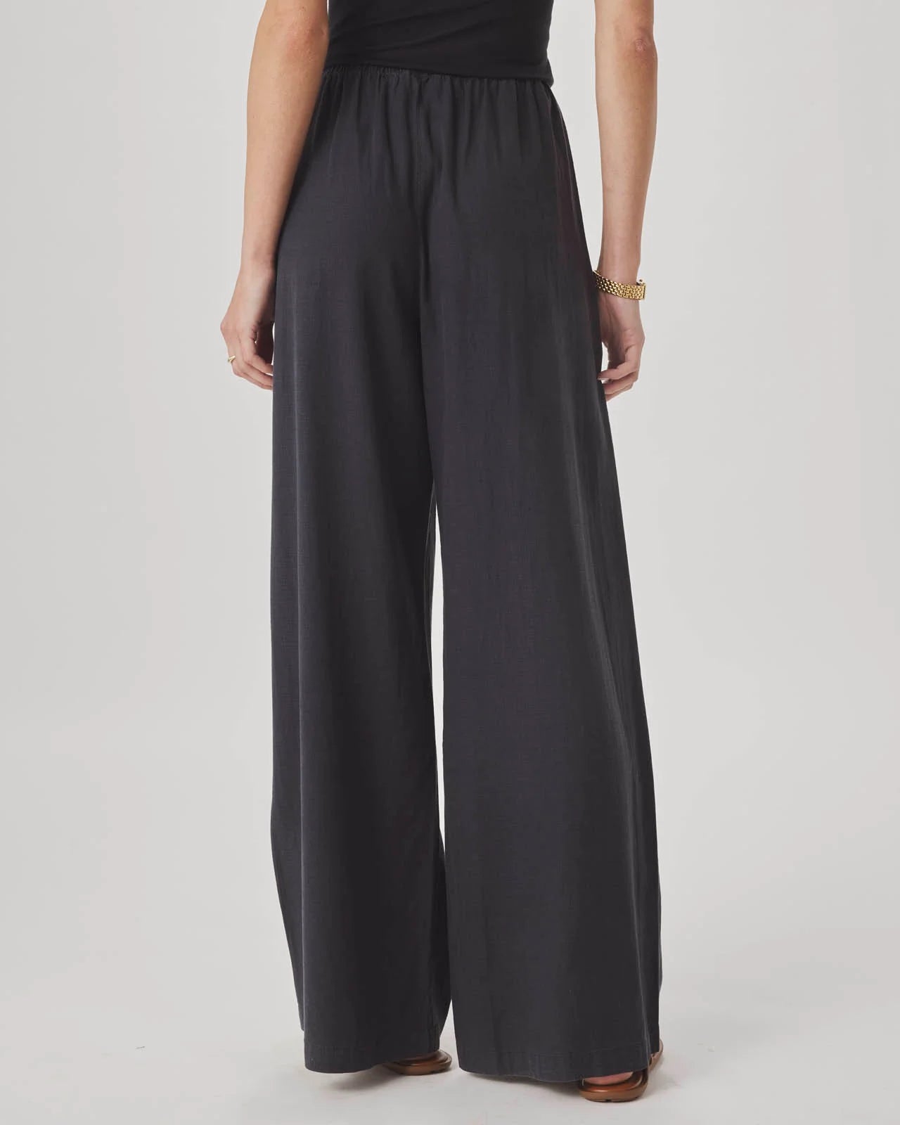 Valerie Pant