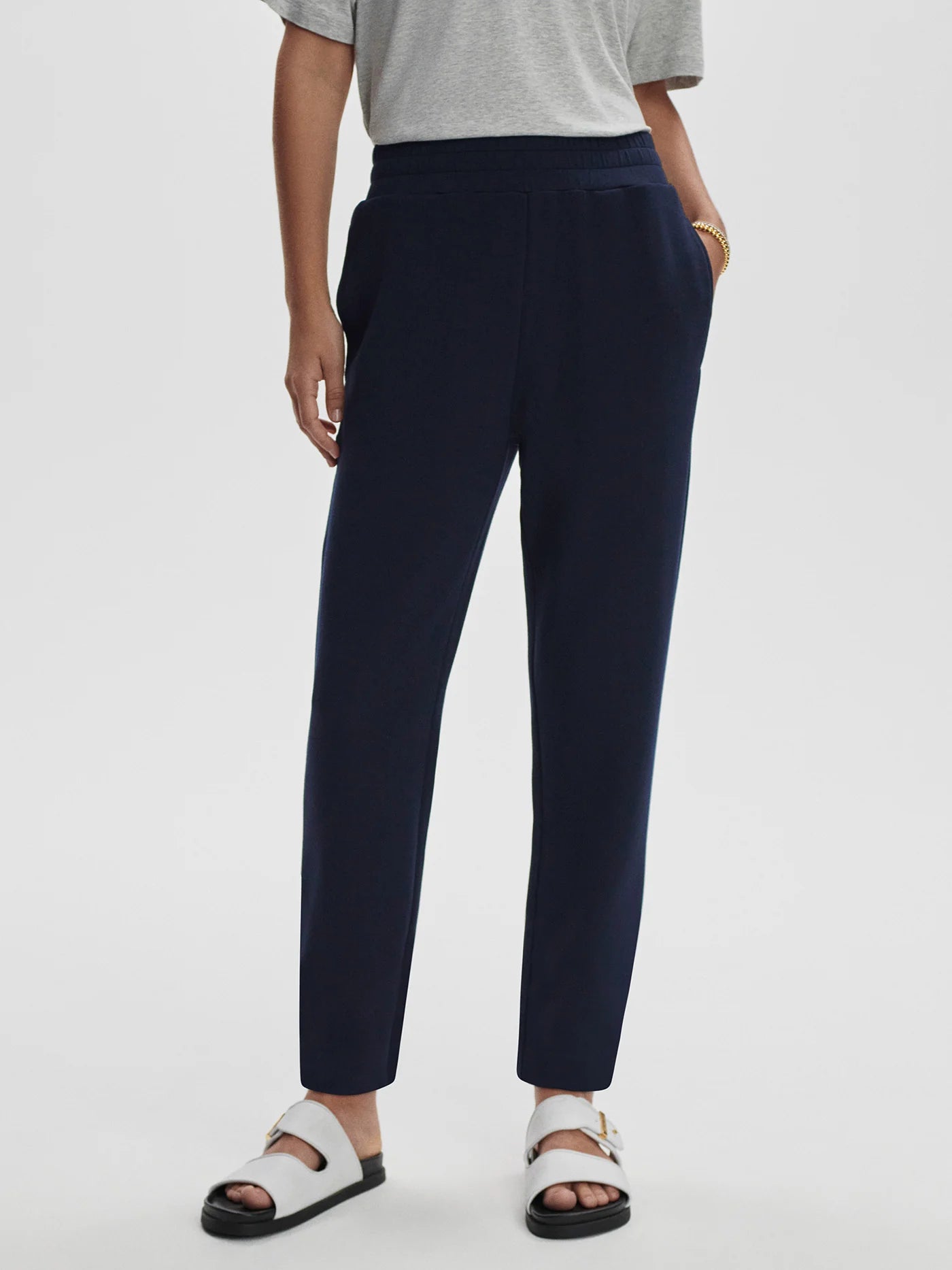 The Slim Pant