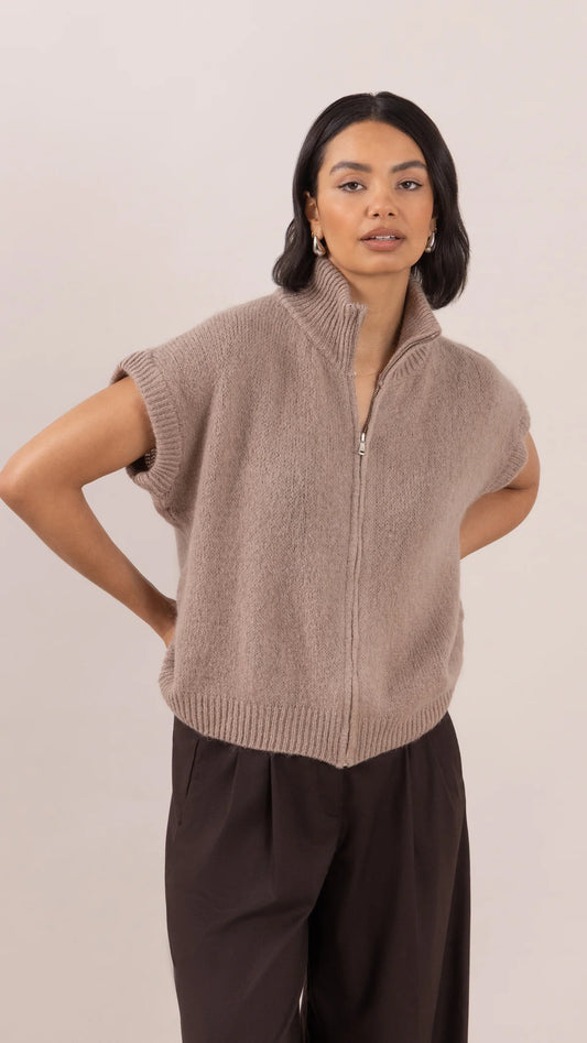 Leigh Cardi